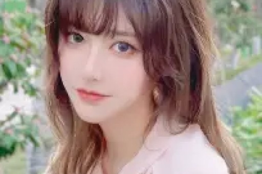 MC Mong爆料：知名女演员与争议人物秘密恋情曝光网友热议！