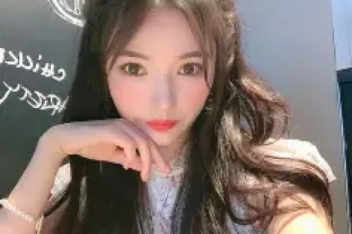 一天4瓜炸裂热搜！周也改名秒懂、姆巴佩晒背影杀疯了、百亿豪门深夜塌房、关之琳1句话打脸造谣者