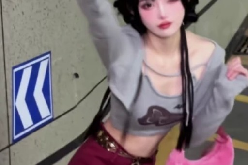 “网红美女律师”塌房后续：警方调查男友抛弃网友深扒还有隐情