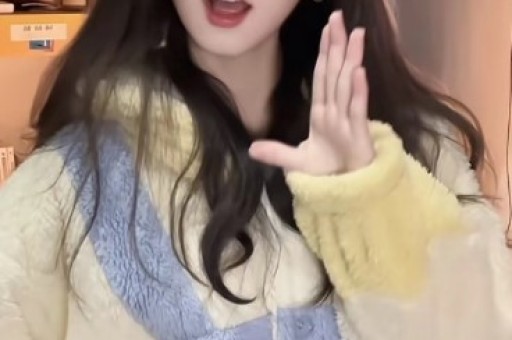 【可复美再辟谣】可复美呼吁良性竞争4月15日@发文：“官方辟谣！！请大家相信！呼吁科学理性检测！市场良性竞争！”视频中引用了4月13日中国香妆协会关于EGF情况的说明中国香妆协会称不能仅基于ELISA